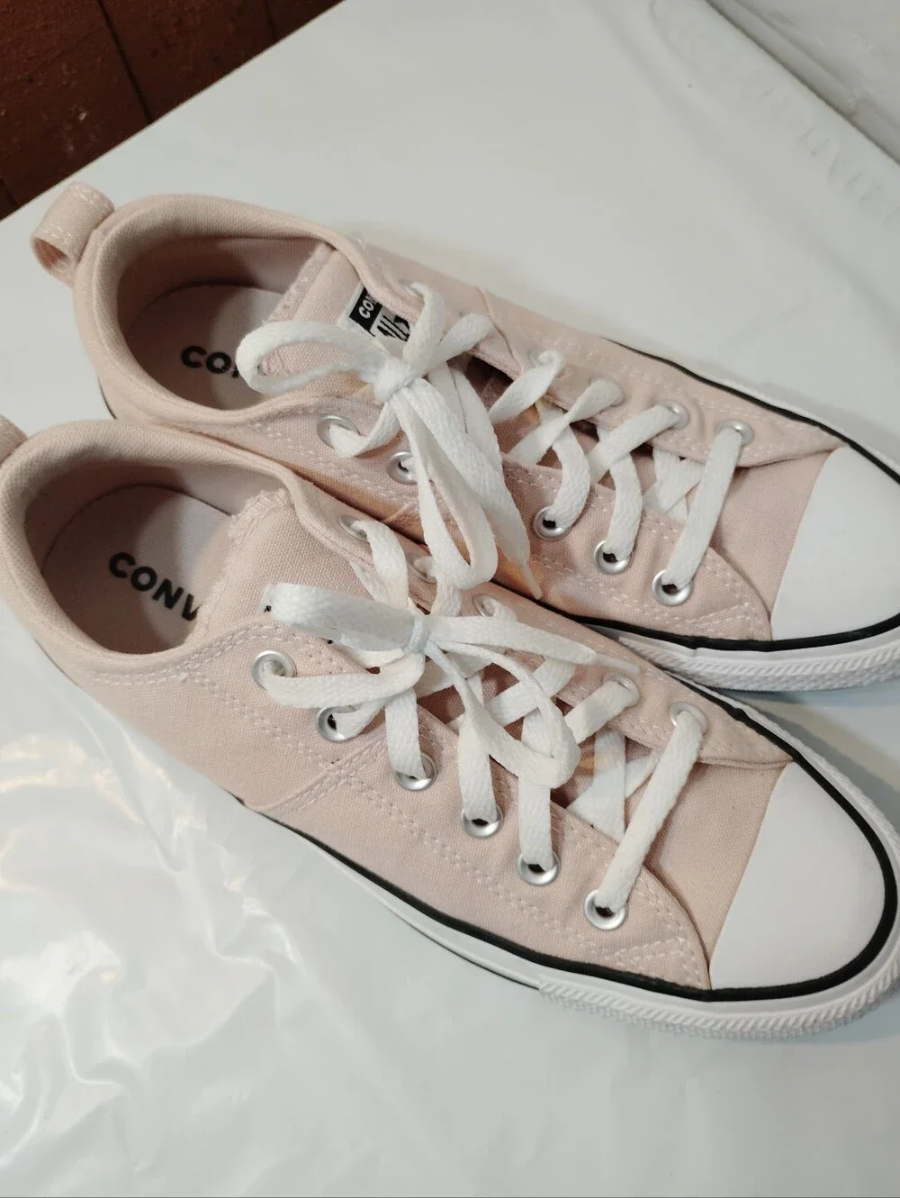 Converse Shoes Women's Size 9w